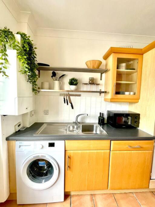 Broomfield  High-End 2 Bed Maisonette In Beaulieu Park מראה חיצוני תמונה