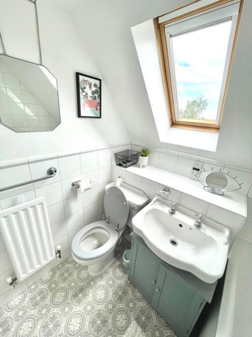 Broomfield  High-End 2 Bed Maisonette In Beaulieu Park מראה חיצוני תמונה